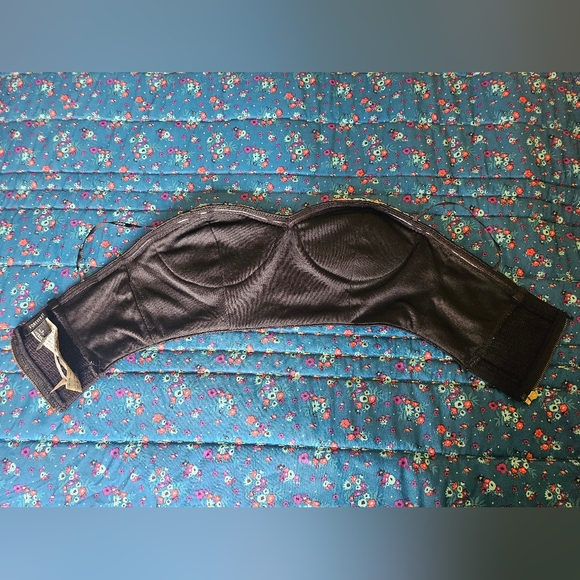 Womens Forever 21 Sequins Blue Gold Black Zipper Back Top Size Small - Picture 4 of 9